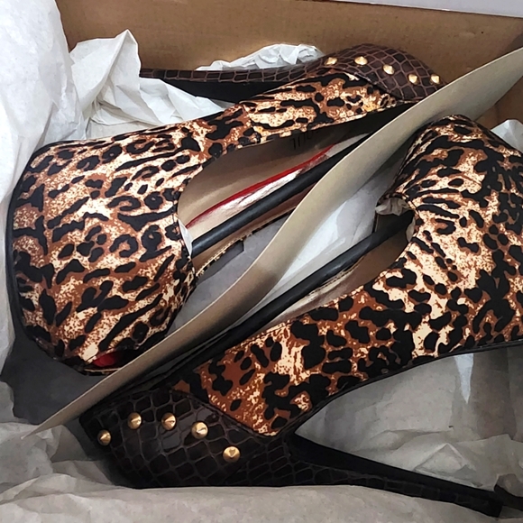 Veda Soul Animal Print 5in Heel Size 7 - Picture 2 of 4
